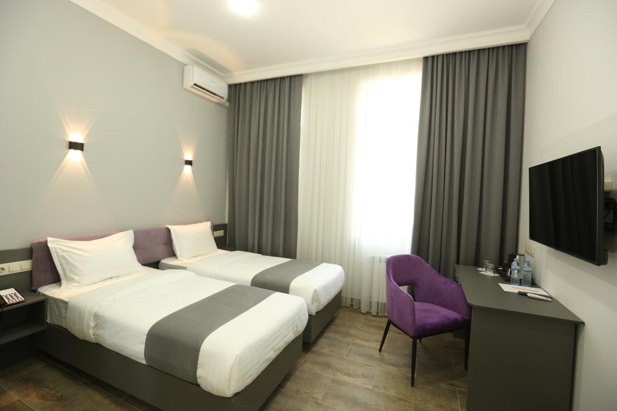 Parklane Hotel Tashkent Exterior photo