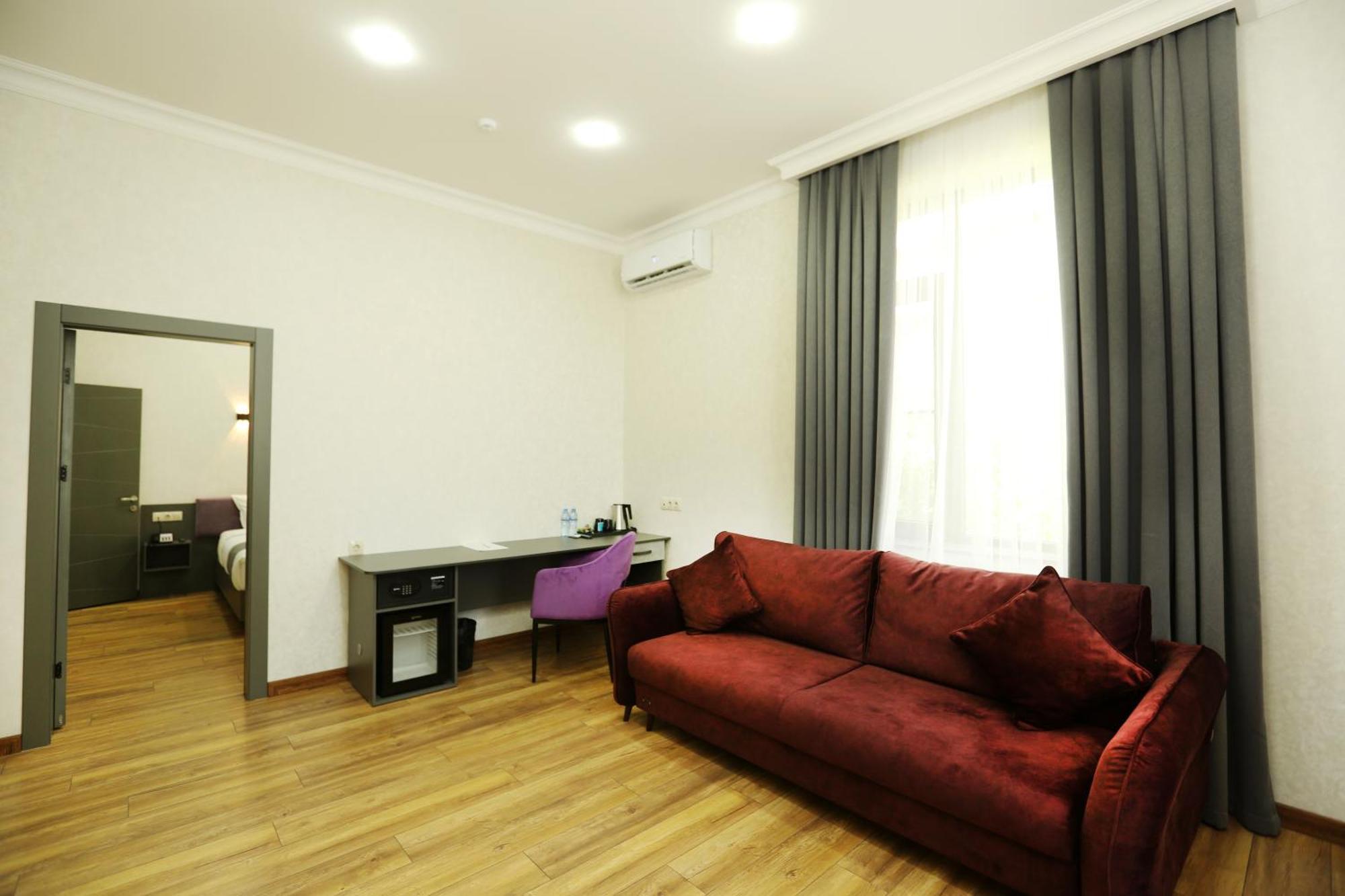 Parklane Hotel Tashkent Exterior photo