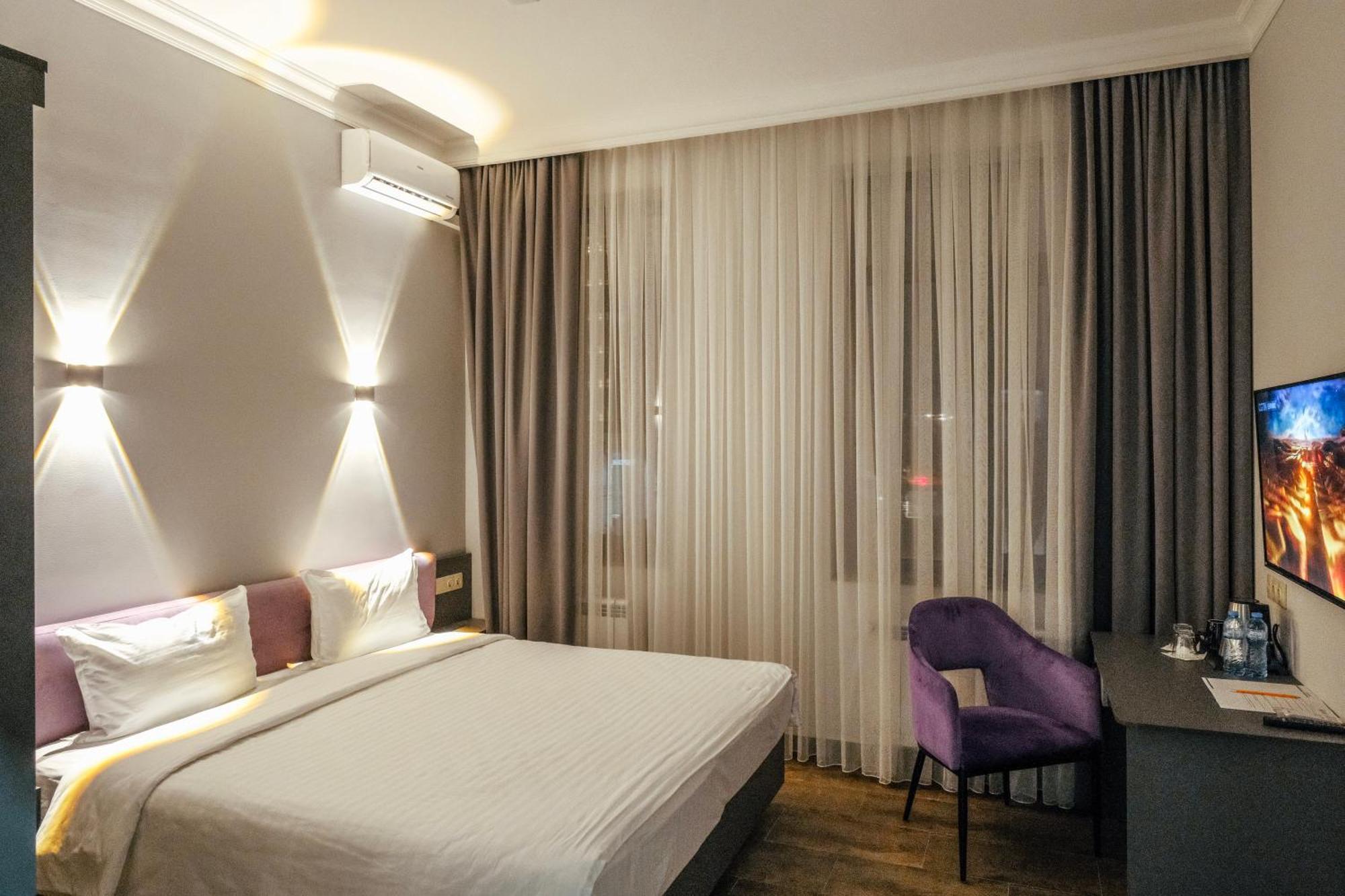 Parklane Hotel Tashkent Exterior photo